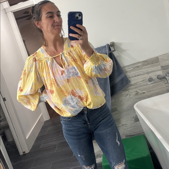 Billabong Tops - Floral yellow puff long sleeve blouse